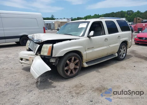 2003 Cadillac Escalade Standard z USA, uszkodzony, nr VIN 1GYEC63T83R134948